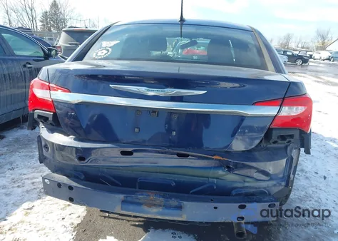 2013 Chrysler 200 Touring z USA, uszkodzony, nr VIN 1C3CCBBBXDN706307